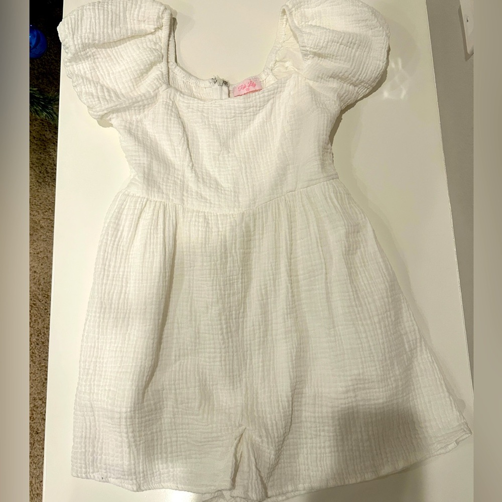 Pink Lily White romper- size XS